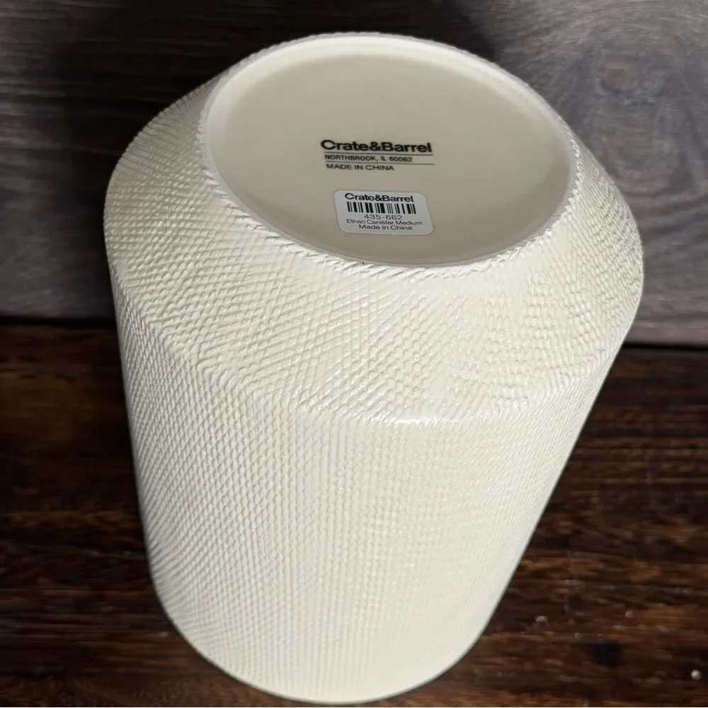 Crate & Barrel Ethan Medium Ceramic Canister in Cream. New!